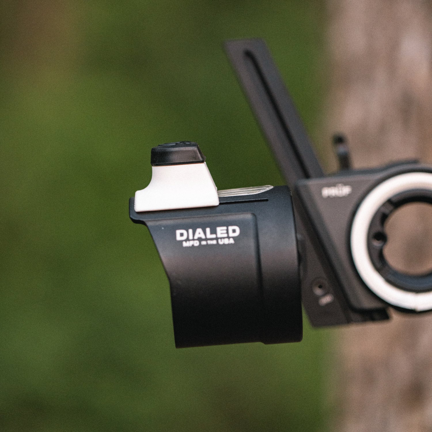 OPTIC LIGHT™ (WHITE)